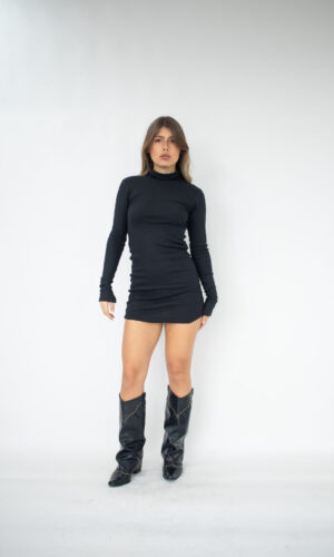 Vestido Basic Gola Alta