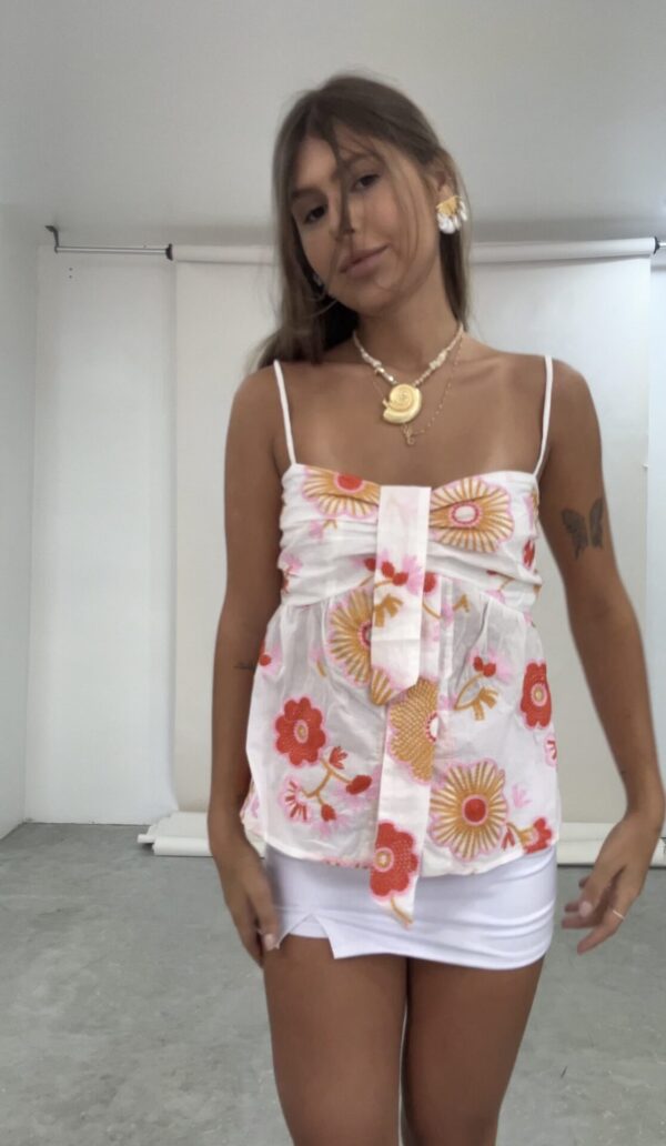 Blusa Batinha Bordada Amélia - Image 7